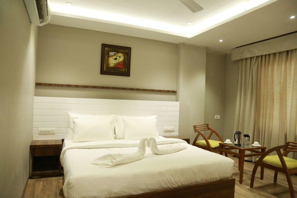 Hotel City Crown Mandsaur Dış mekan fotoğraf