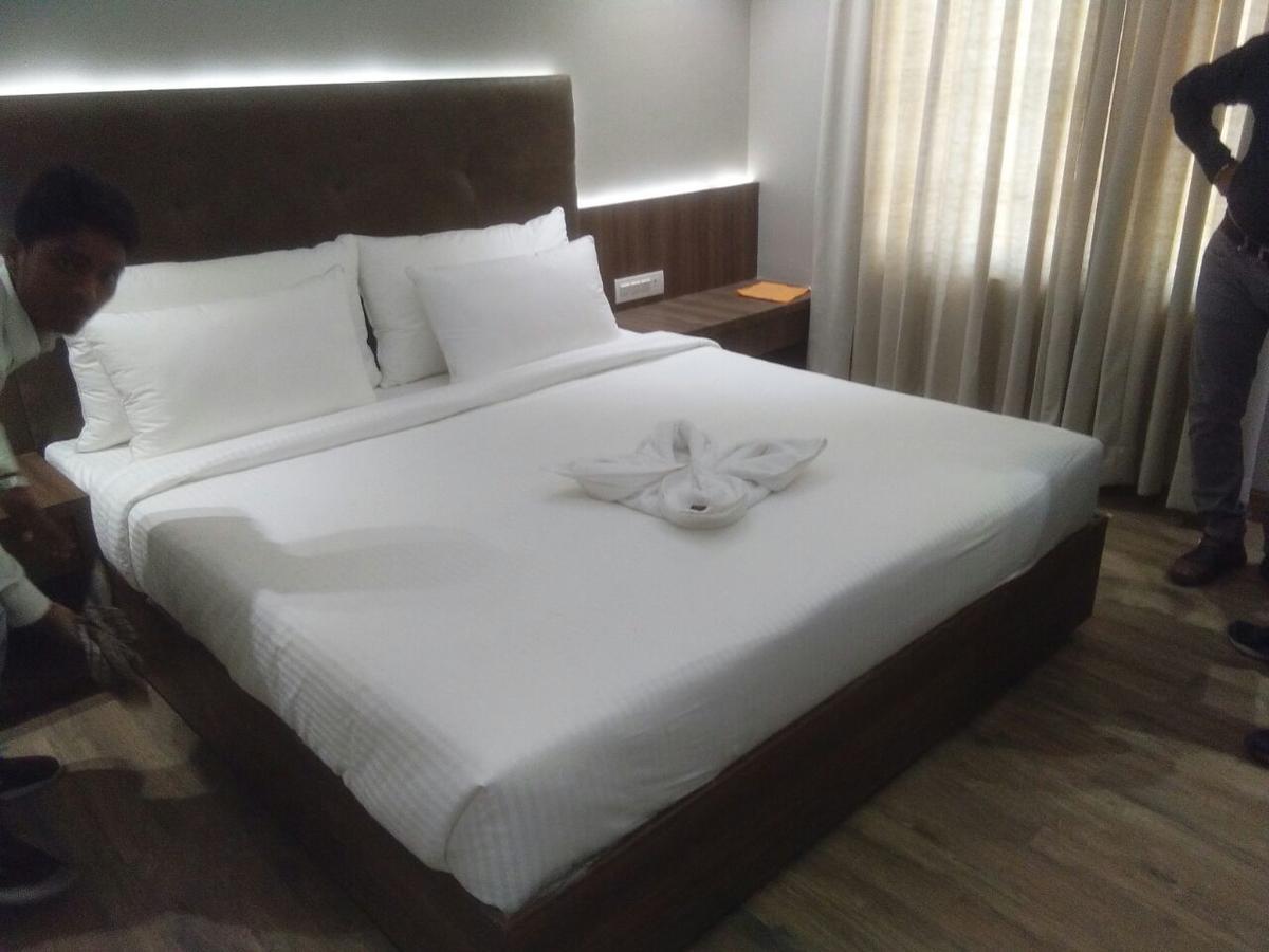 Hotel City Crown Mandsaur Dış mekan fotoğraf